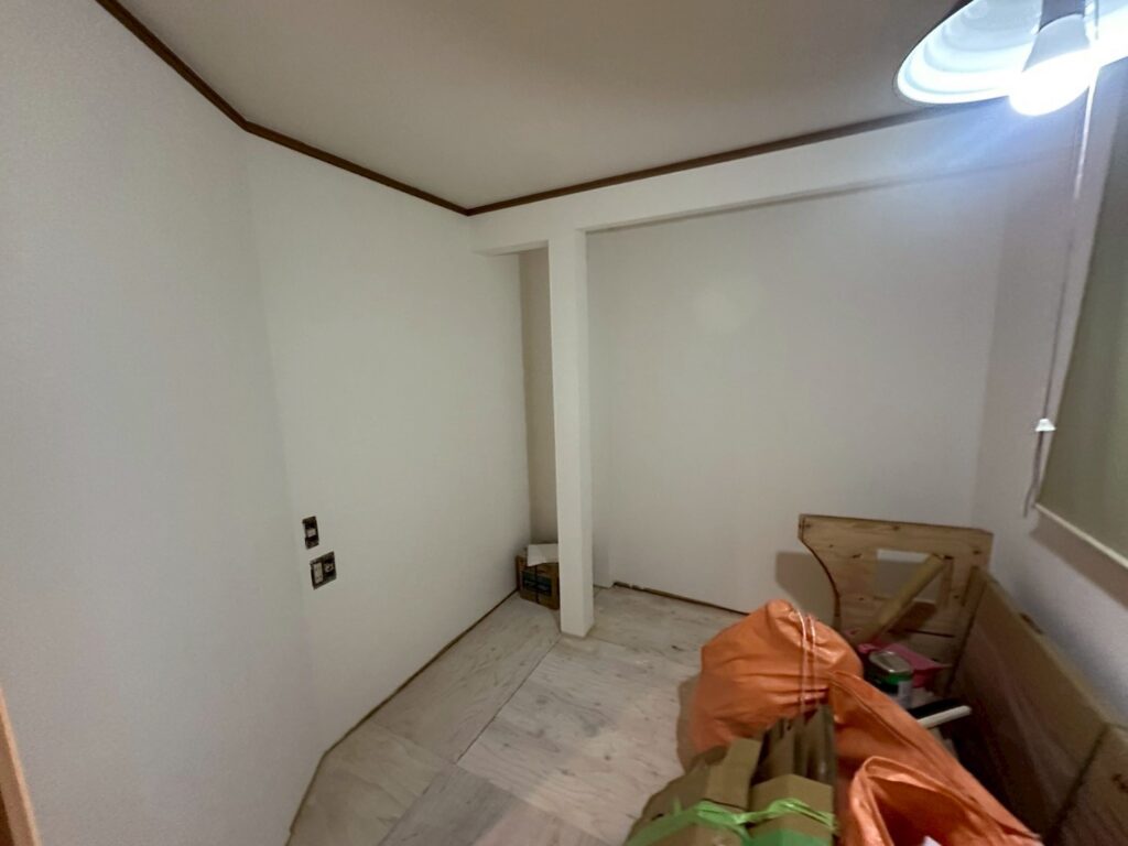 品川区床上浸水お部屋クロス仕上げ写真