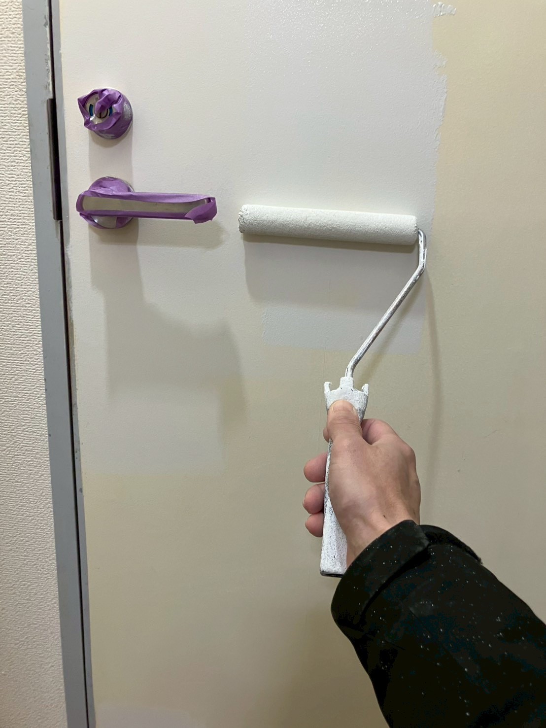 武蔵小山賃貸マンショントイレドア塗装写真