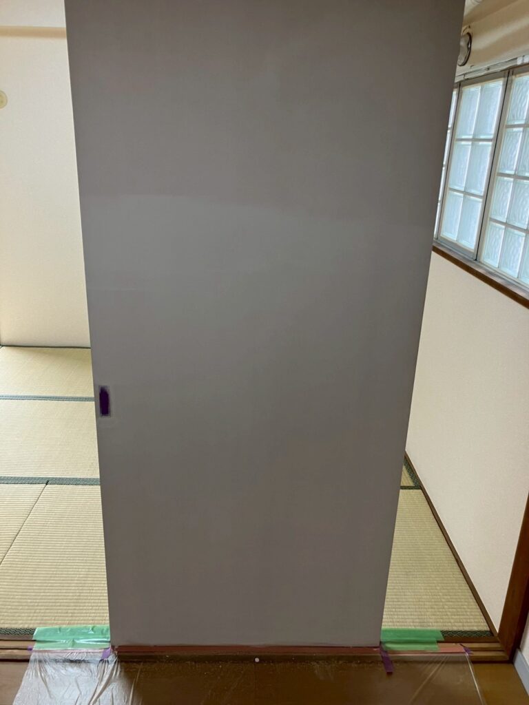 武蔵小山賃貸マンション戸襖塗装完成写真