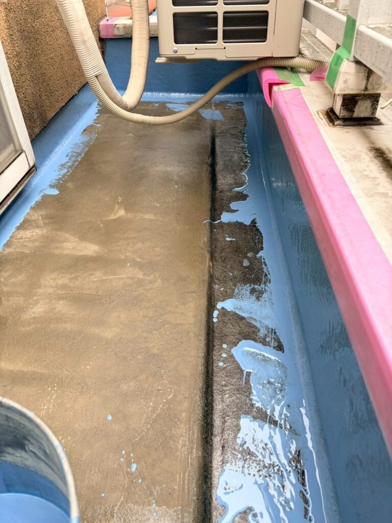 品川区小山のベランダ防水前全体の既存写真
