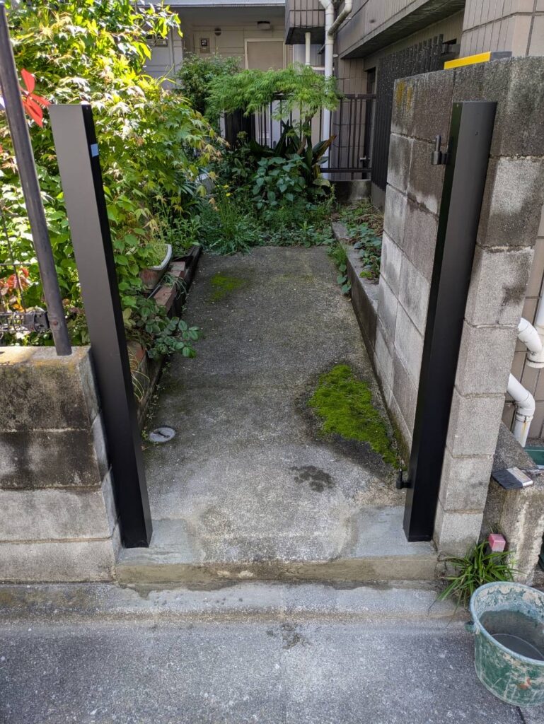 品川区荏原で支柱枠を外した写真