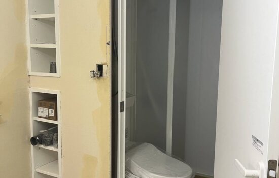 武蔵小山の賃貸マンションでキッチン・シャワーユニット・洗濯パンを設置
