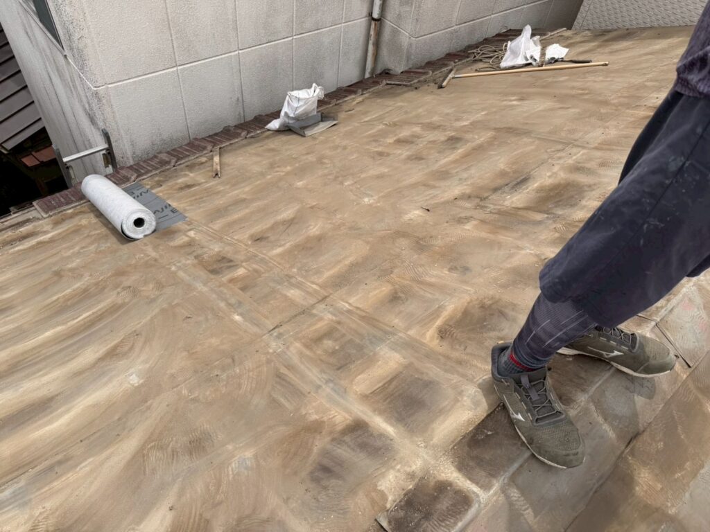 目黒区目黒本町屋根葺き替え野地板写真
