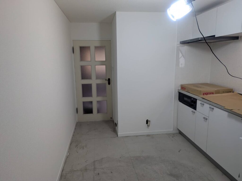 武蔵小山の賃貸マンションでキッチン、ダイニングの既存写真