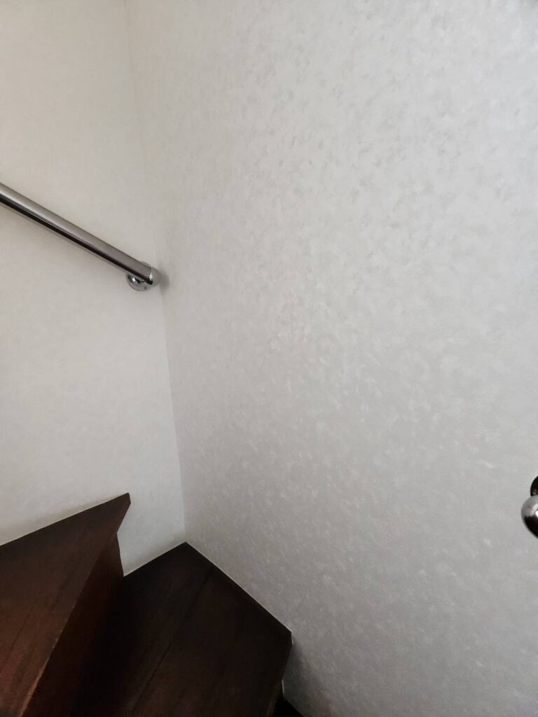 品川区小山台の戸建て階段追加で手すり設置する前の写真