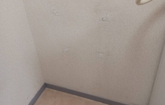 品川区小山のマンションで使わない掃除用流しを撤去しました