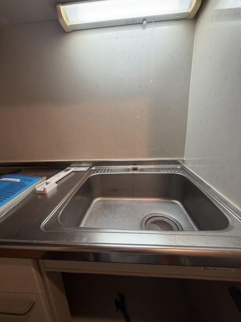武蔵小山の賃貸マンション水栓を外した写真