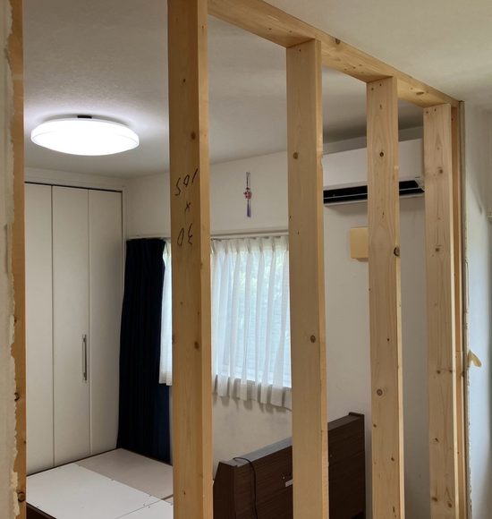 目黒区目黒本町でお子さまのために1部屋から2部屋の間仕切り施工