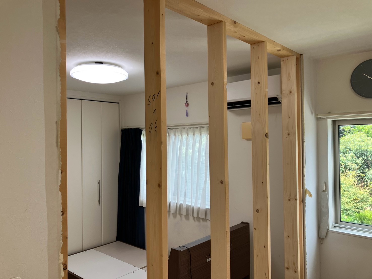 目黒区目黒本町で部屋分け間柱の写真