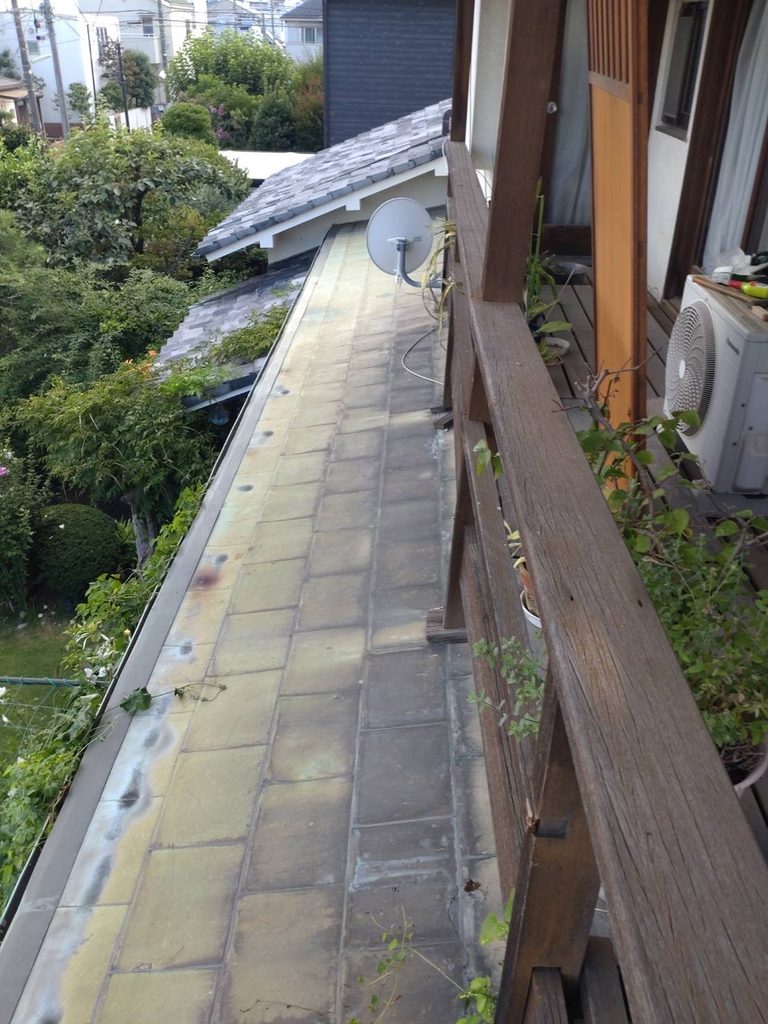 目黒区下目黒で木製ベランダ外側からの全体既存写真