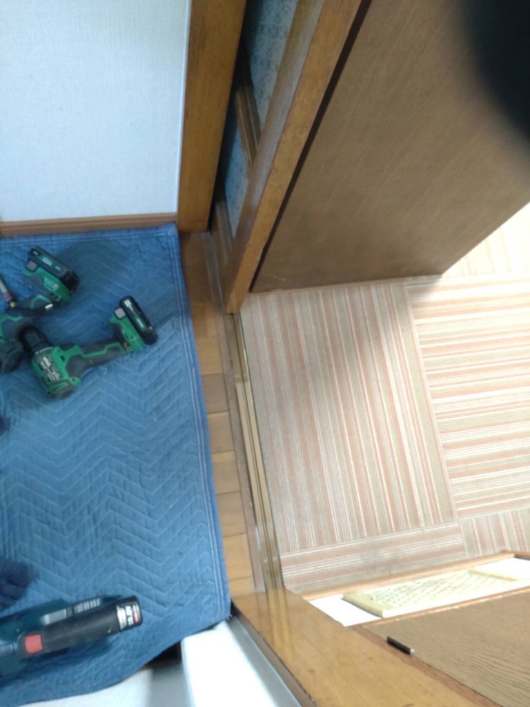 品川区小山台新しい引き戸と機械の写真
