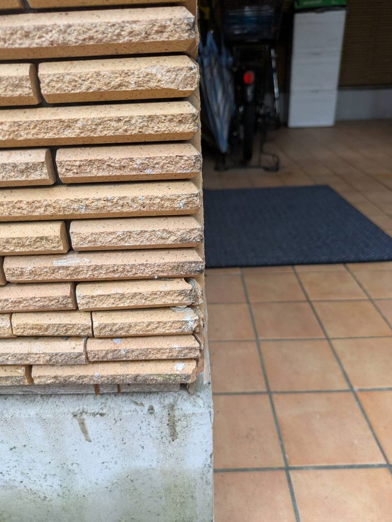 品川区荏原で大きく撮った外壁タイル既存写真
