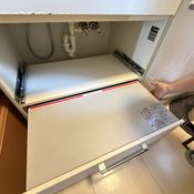 武蔵小山で水漏れで洗面化粧台の腐食引き出し写真